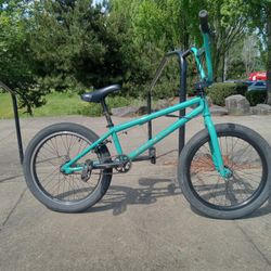 FIT BIKE CO.  BMX