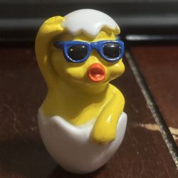 Vintage 2001 Topps Yellow Easter Duck in an Egg with Sunglasses Toy Topper 2”