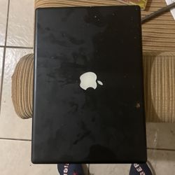 MacBook 04 