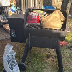 Traeger BBQ Pellet Stove 