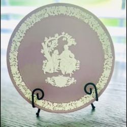 Wedgwood England 1982 "My Valentine" Decorative Plate - 6.5 in (16.5 cm) - Lilac Jasperware