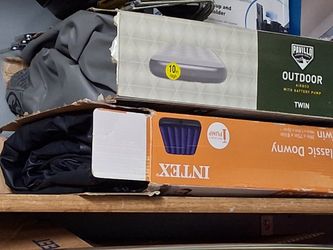 Two twin blowup mattresses