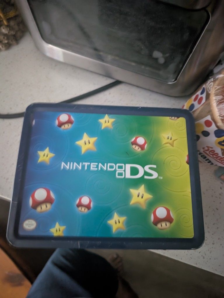 Nintendo DS Box