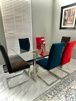 Modern 7 PieceDining Room