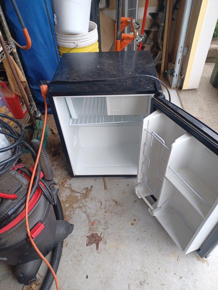 Mini Fridge
