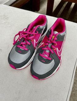 Nike T RUN 5