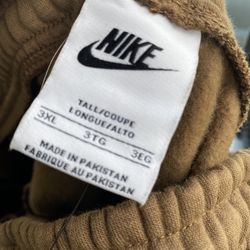 Brand New Nike Swears 2 For 60$ Or 1 For 30$ . 