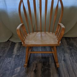 Wooden Rocking Chair 