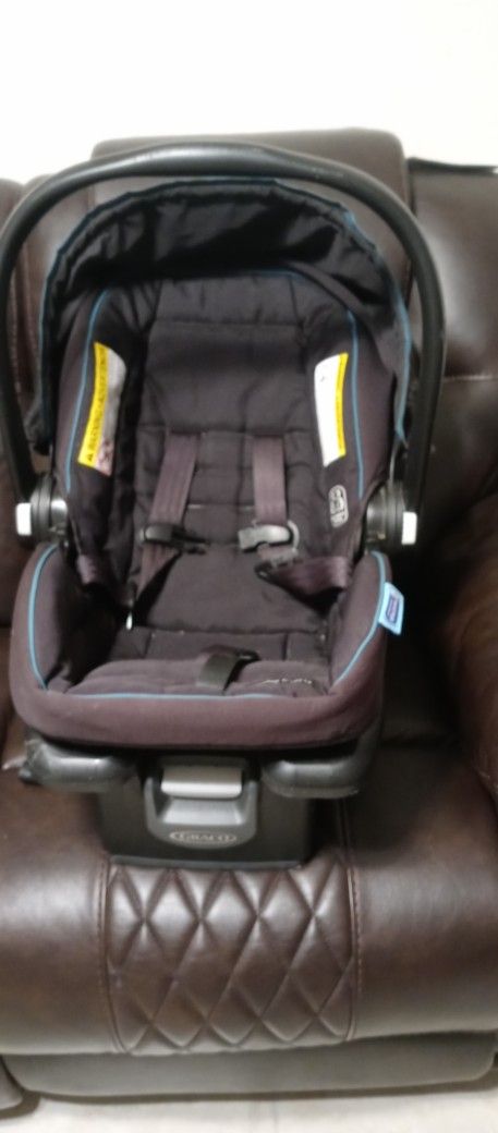Graco infant car seat with base - Snugride 35 Lite LX