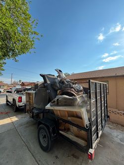 Junk .Remover Tráiler H@ul