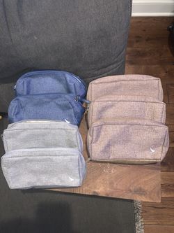 Many Make-up bags in 3 different colors