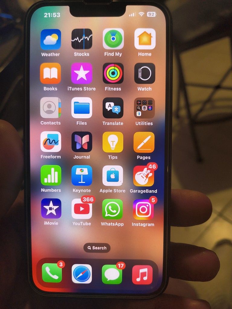 iPhone 16 E Normal