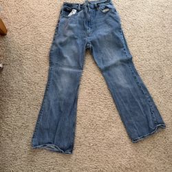 Women’s Levis Jeans