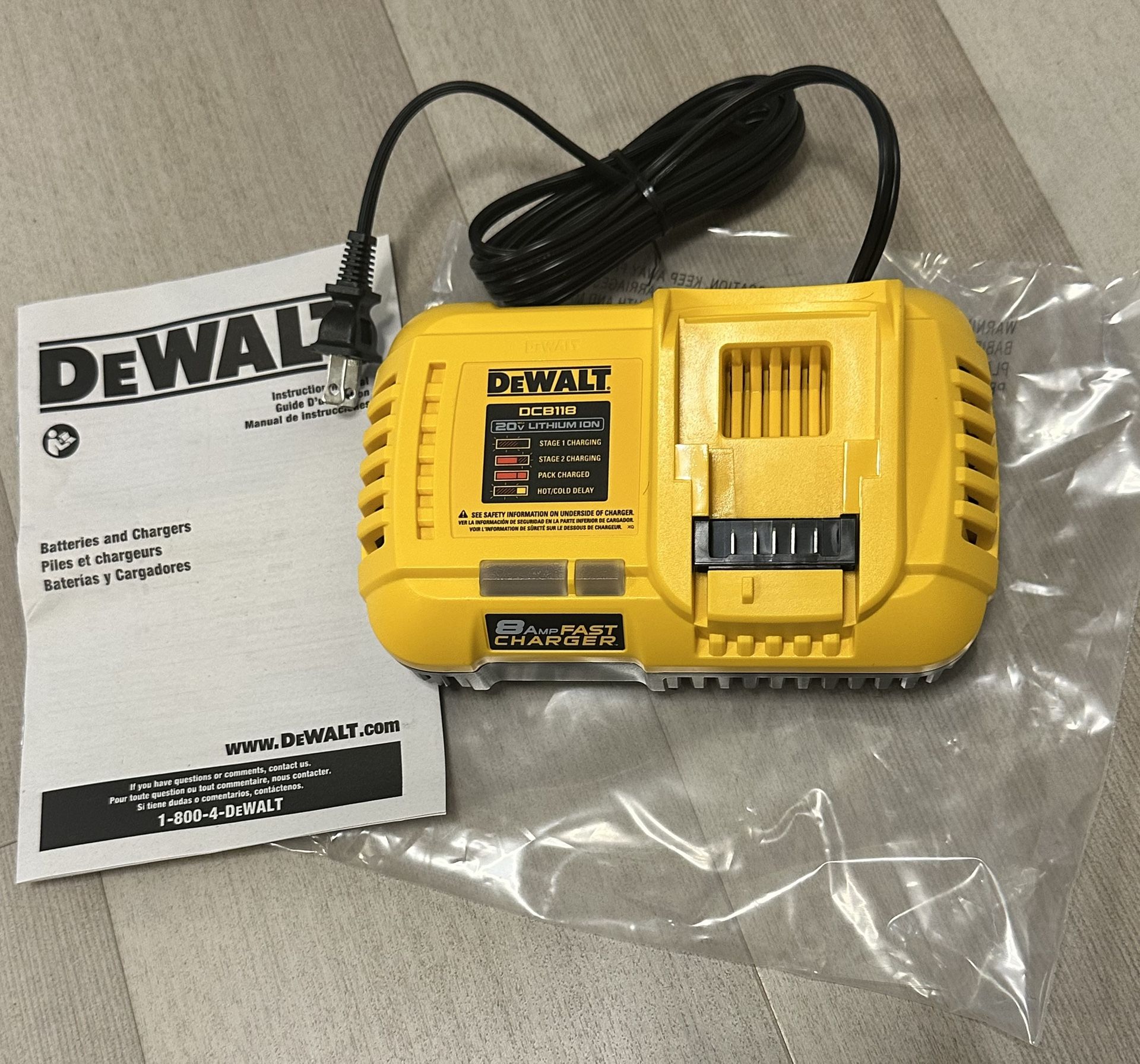 Dewalt Fast Charger 8 Amp Fan Cooled