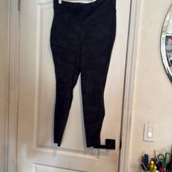 Lululemon Dark Camo Running Leggings Size 16