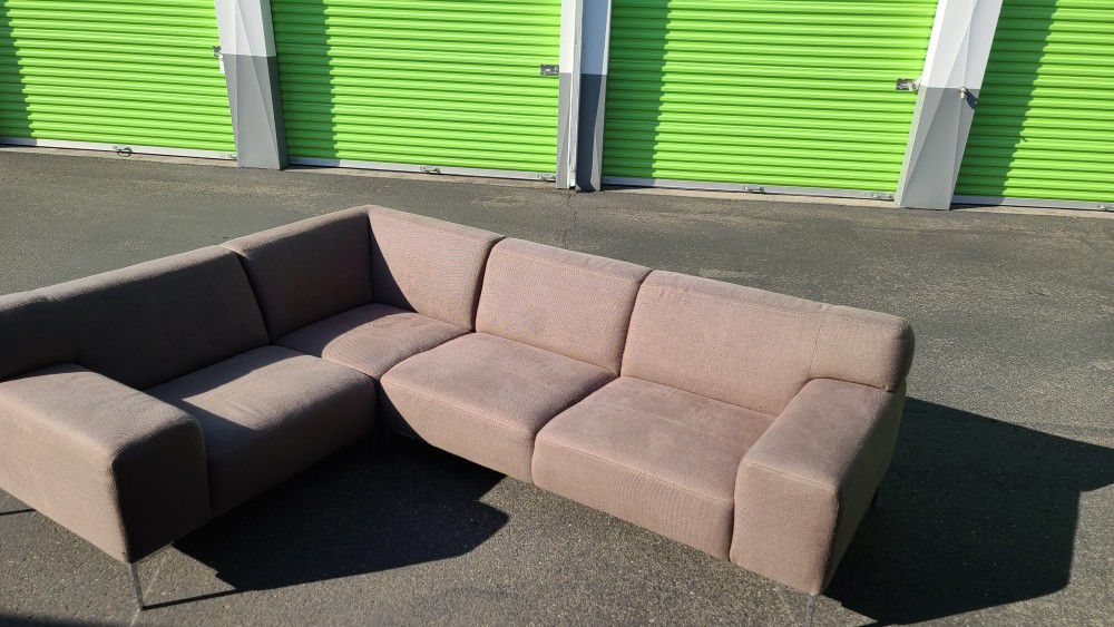 Gray Sectional (Dania Furniture) Free Delivery
