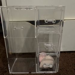 Makeup container