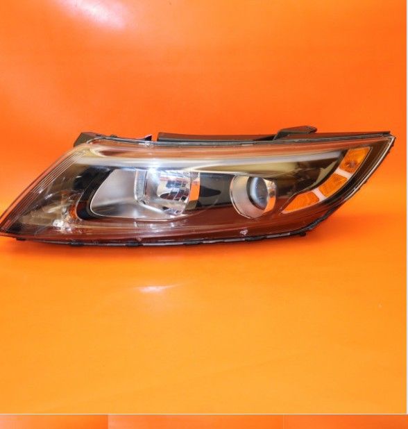 Kia Headlight