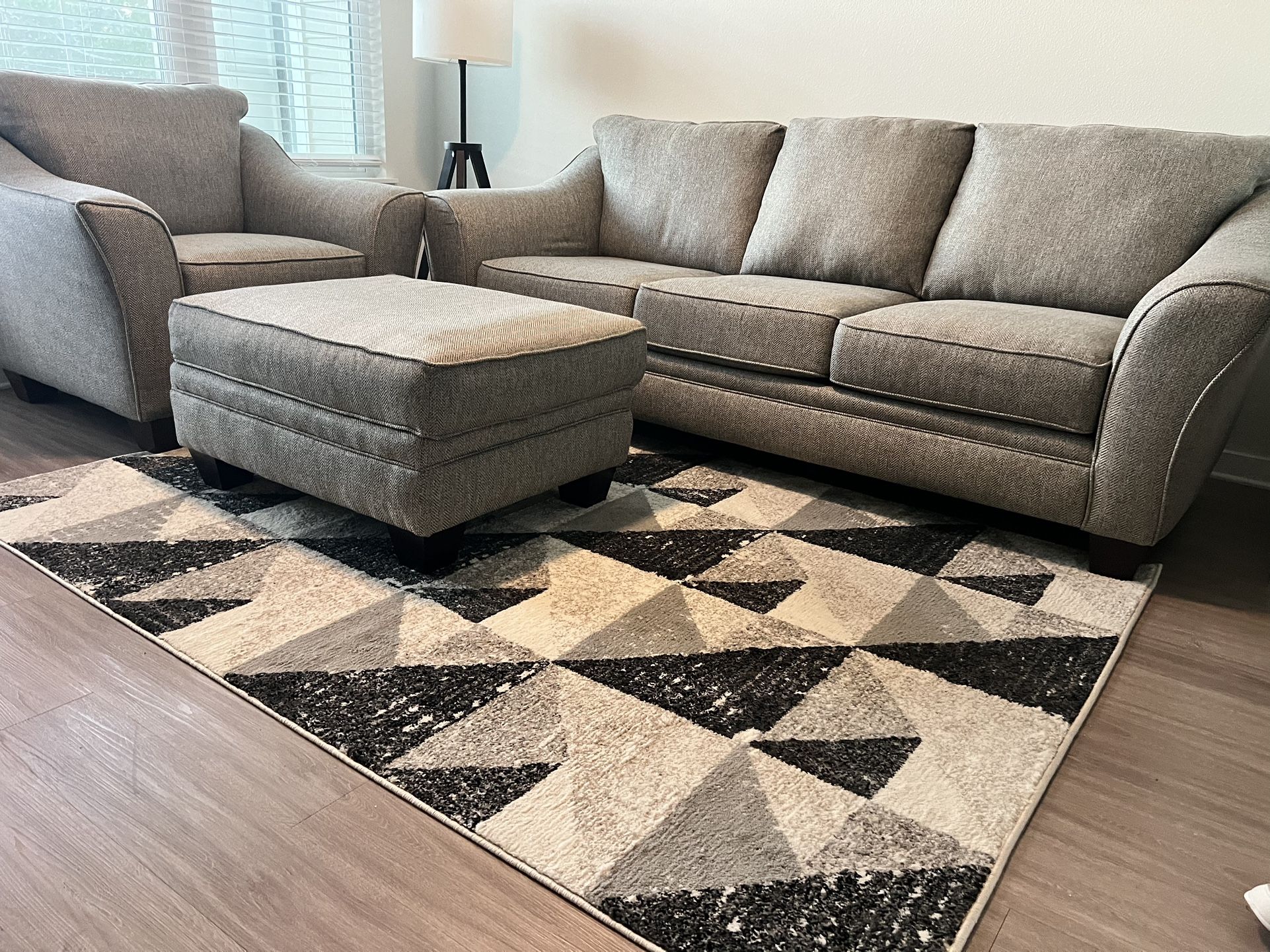 Living Room Couch, Chair ,ottoman , Lamp And Area Rug. 