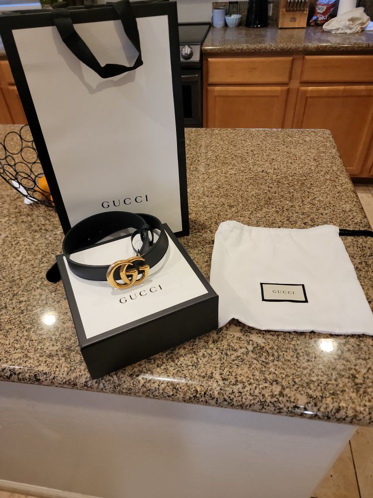 Gucci Black Belt With Original Packaging 