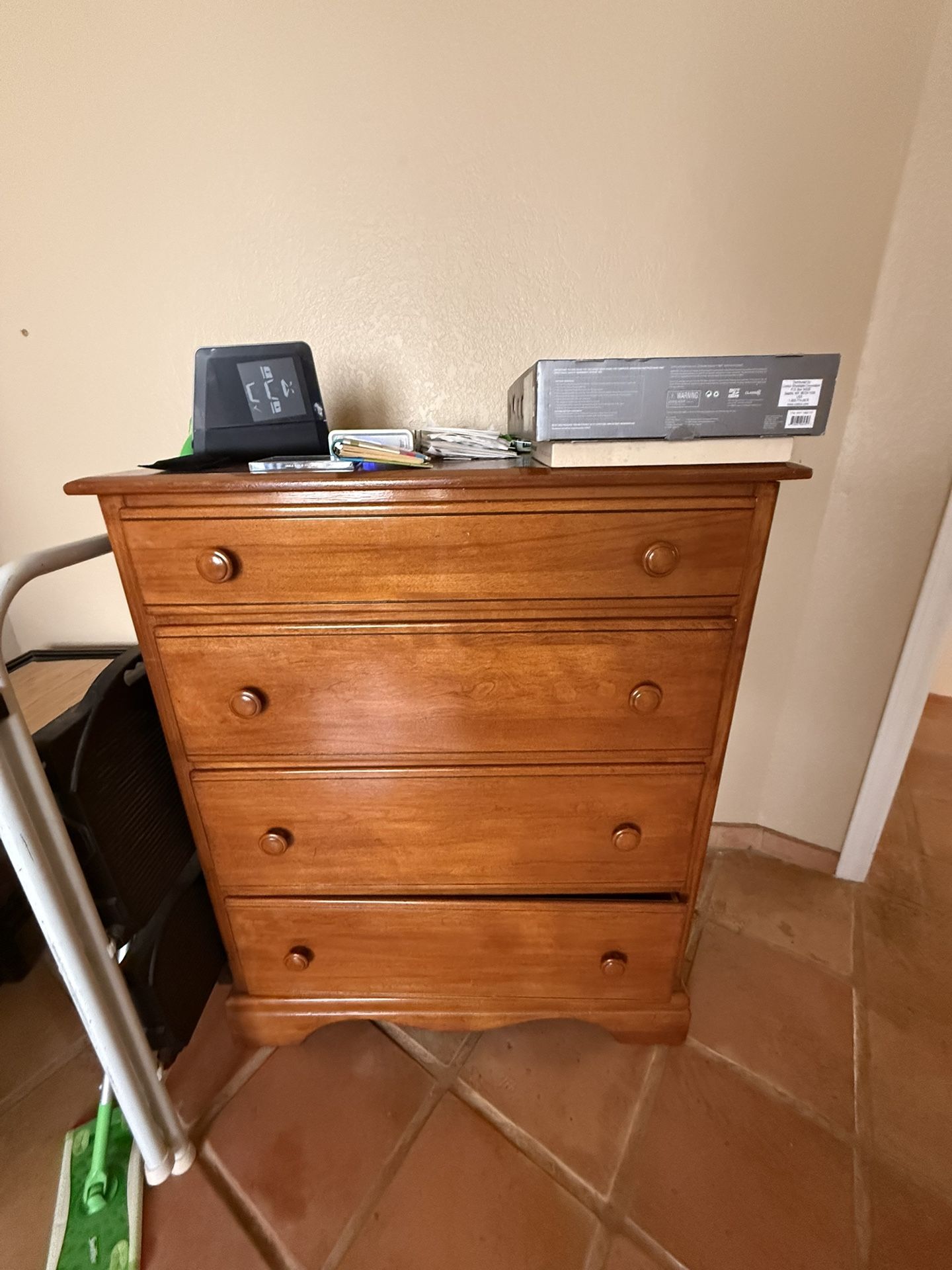 Dresser