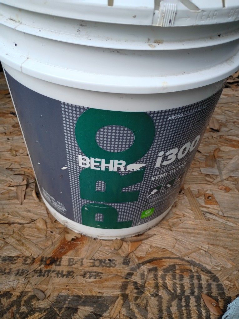Behr Pro  I300 Semi Gloss