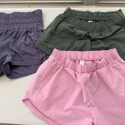 Shorts Women’s Small 