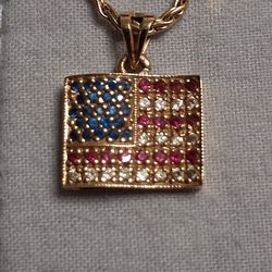 14K American Flag With Diamonds