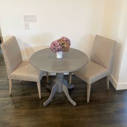 Kitchen Table And Chairs Crate and Barrel 