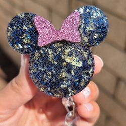 Minnie Mouse Badge Reel