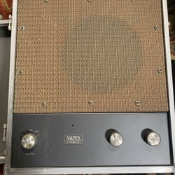 Ampex 2010 Tube Amplifier Powered Speaker Suitcase Style Vintage Rare