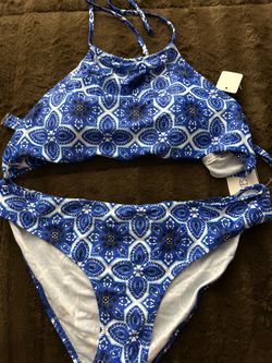Blue flattering padded bikini