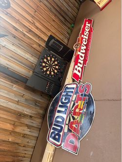 Dart set with signs