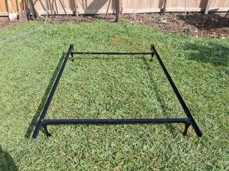 Metal Bed Frame (Black)/Estructura de Metal para Cama (Negro)