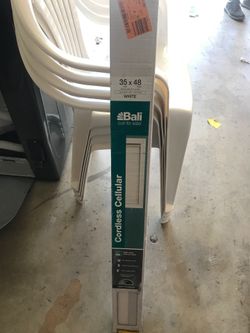 New white cordless cellular blind 35x48