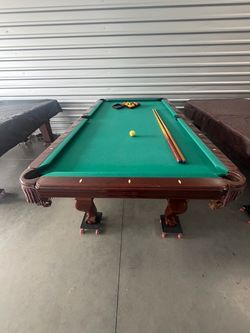 8ft pool table!!!! Free delivery included!!!!