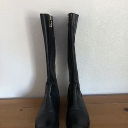 Black boots