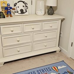 Oxford Baby Cottage Cove Collection 7 Drawer Dresser and Changing Table