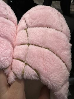 Concha’s Slippers
