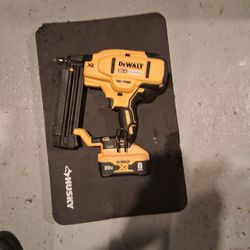 18 Ga Dewalt 