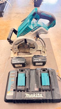 Makita 36V rear handle 7-1/4” circular saw kit 2 5Ah batt chrg no trades pick up in TACOMA FIRM PRICE