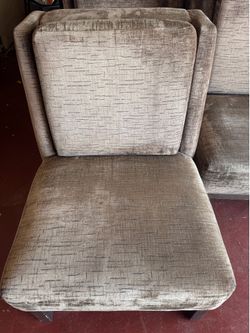 King Sofa Executive Chairs (4)