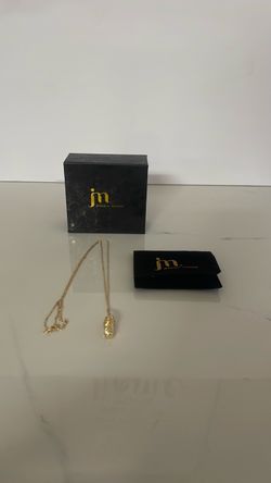 Jessica Moore Gold Chain Pendant Necklace