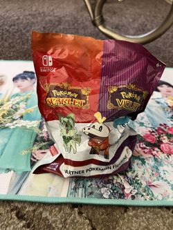 Pokémon Scarlet Violet Target Preorder Figure Sealed