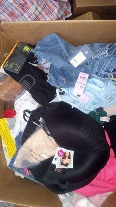 Target Pallet Mostly Clothing! 300 Pieces
