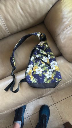 Pineapple Hawaiian shoulder bag brand new never used