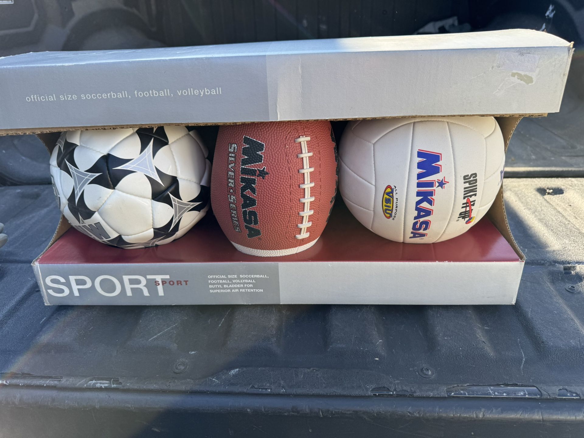 OFFICIAL SIZE SOCCERBALL, FOOTBALL, VOLLYBALL BUTYL BLADDER FOR SUPERIOR AIR RETENTION