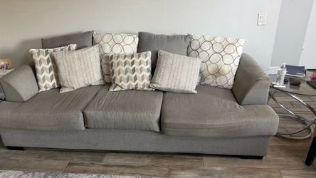 2-Piece Gray Sectional Couch
