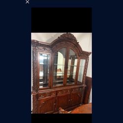 China cabinet with 8 chairs dinning set 