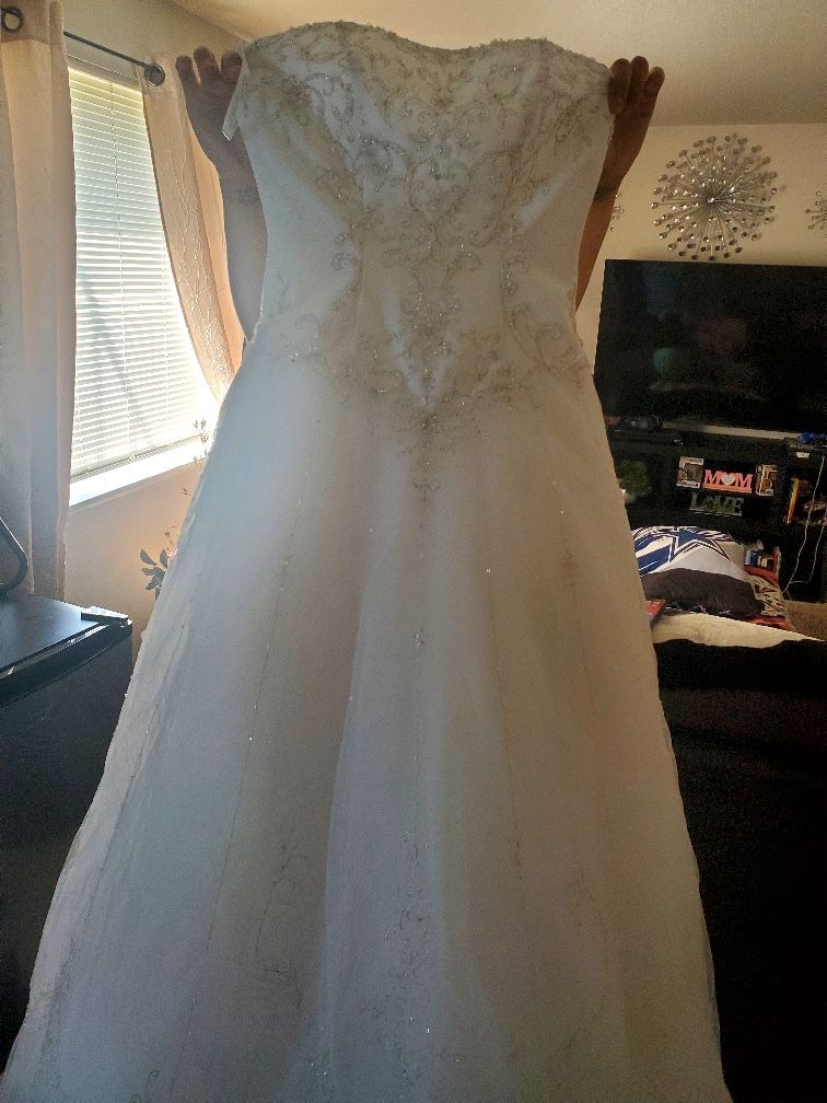 Size 2 New Bridal Dress